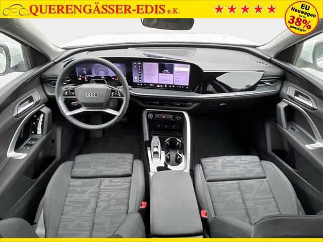 Audi / Q5 / Wei&szlig; / / / QUATTRO+AHK+NAVI+KAMERA+SHZ+PDC+ACC