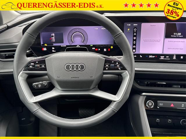 Audi / Q5 / Wei&szlig; / / / QUATTRO+AHK+NAVI+KAMERA+SHZ+PDC+ACC