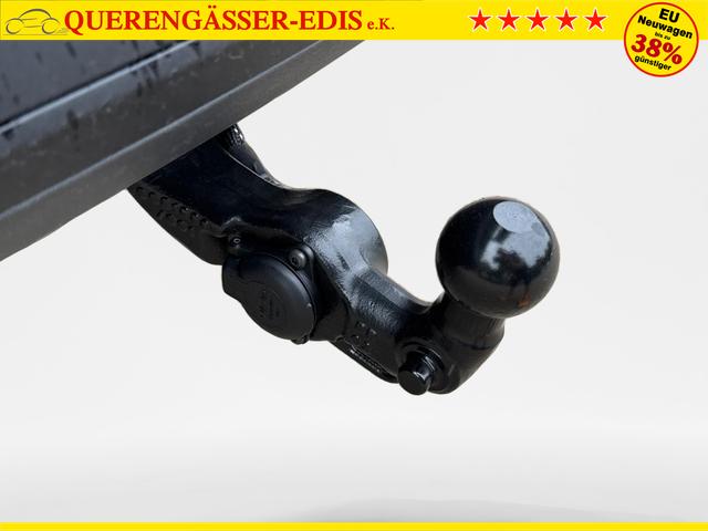 Audi / Q5 / Wei&szlig; / / / QUATTRO+AHK+NAVI+KAMERA+SHZ+PDC+ACC