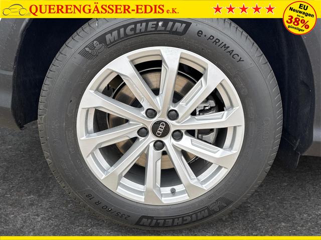 Audi / Q5 / Wei&szlig; / / / QUATTRO+AHK+NAVI+KAMERA+SHZ+PDC+ACC