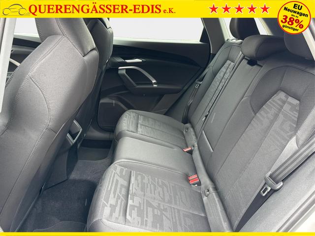 Audi / Q5 / Wei&szlig; / / / QUATTRO+AHK+NAVI+KAMERA+SHZ+PDC+ACC