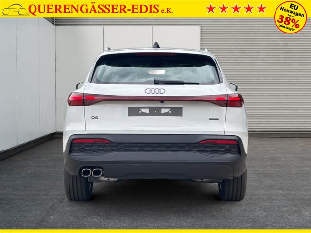 Audi / Q5 / Wei&szlig; / / / QUATTRO+NAVI+KAMERA+AHK+SHZ+PDC+ACC
