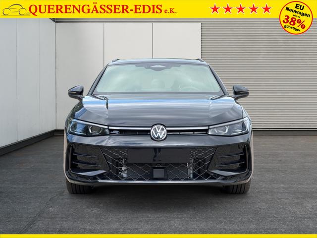 Volkswagen / Passat Variant / / / / LEDER+PANO+AHK+MATRIX+eHK+360 KAM+NAVI+HUD, Beispielbilder, ggf. teilweise mit Sonderausstattung
