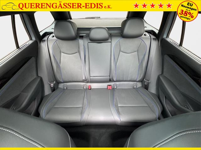 Volkswagen / Passat Variant / / / / LEDER+PANO+AHK+MATRIX+eHK+360 KAM+NAVI+HUD, Beispielbilder, ggf. teilweise mit Sonderausstattung