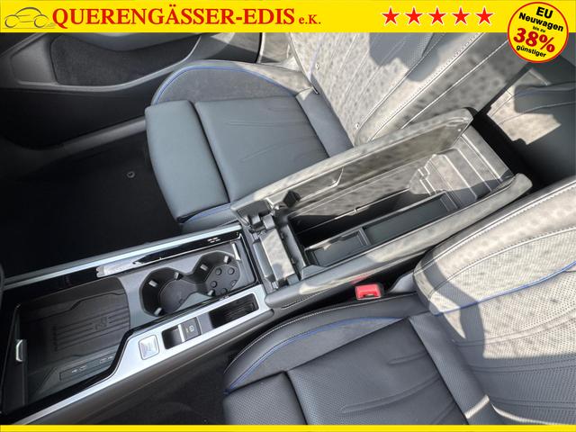 Volkswagen / Passat Variant / / / / LEDER+PANO+AHK+MATRIX+eHK+360 KAM+NAVI+HUD, Beispielbilder, ggf. teilweise mit Sonderausstattung