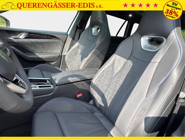 Volkswagen / Passat Variant / / / / LEDER+PANO+AHK+MATRIX+eHK+360 KAM+NAVI+HUD, Beispielbilder, ggf. teilweise mit Sonderausstattung
