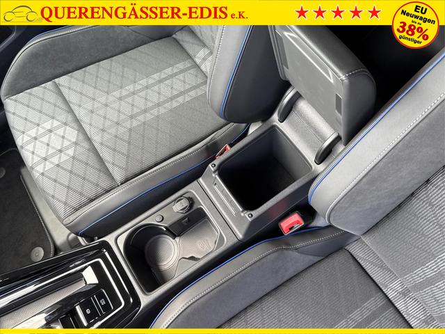 Volkswagen / Golf / Schwarz / / / LED-PLUS+ACC+SHZ+KEYLESS+KAMERA+18 ALU, Beispielbilder, ggf. teilweise mit Sonderausstattung