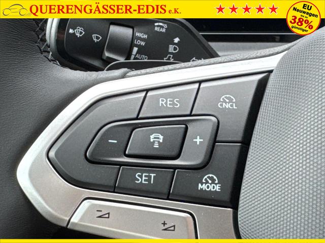 Volkswagen / T-Roc / Grau / / / 5J GARANTIE+ACC+17 ALU+KAMERA+SHZ+LED , Beispielbilder, ggf. teilweise mit Sonderausstattung