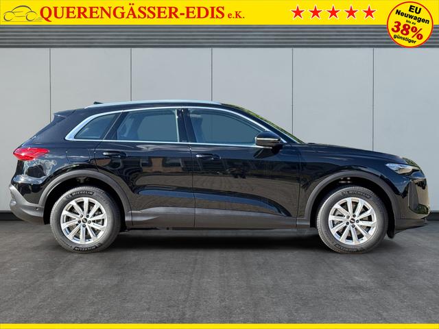 Audi / Q5 / Schwarz / / / QUATTRO+NAVI+KAMERA+AHK+PANO+SHZ+PDC+ACC
