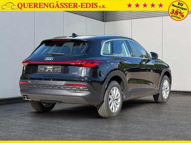Audi / Q5 / Schwarz / / / QUATTRO+NAVI+KAMERA+AHK+PANO+SHZ+PDC+ACC