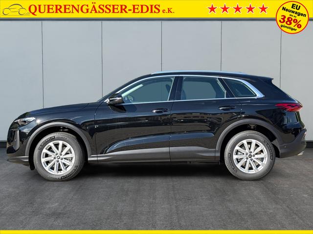 Audi / Q5 / Schwarz / / / QUATTRO+NAVI+KAMERA+AHK+PANO+SHZ+PDC+ACC