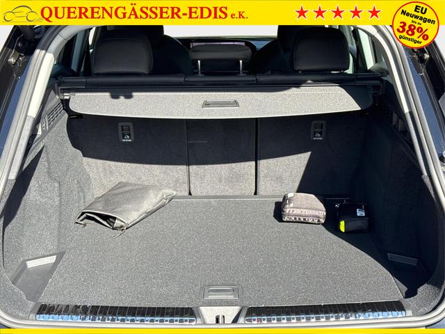 Audi / Q5 / Schwarz / / / QUATTRO+NAVI+KAMERA+AHK+PANO+SHZ+PDC+ACC