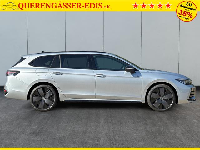 Volkswagen / Passat Variant / Silber / / / LEDER+PANO+AHK+MATRIX+eHK+360 KAM+NAVI+HUD, Beispielbilder, ggf. teilweise mit Sonderausstattung