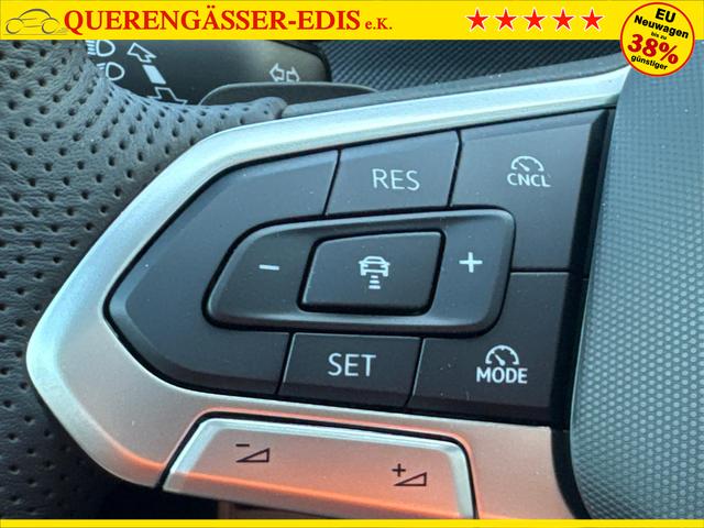 Volkswagen / Golf / Grau / / / PANO+LED-PLUS+ACC+SHZ+KEYLESS+KAMERA+18 ALU, Beispielbilder, ggf. teilweise mit Sonderausstattung