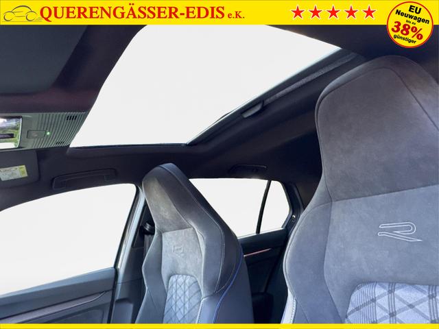 Volkswagen / Golf / Grau / / / PANO+LED-PLUS+ACC+SHZ+KEYLESS+KAMERA+18 ALU, Beispielbilder, ggf. teilweise mit Sonderausstattung