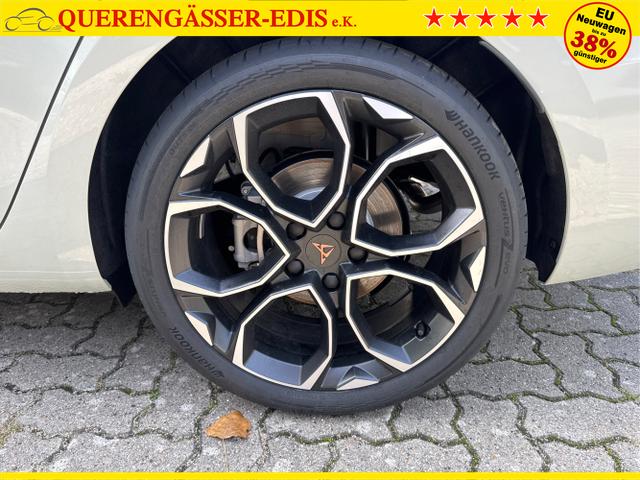 Cupra / Leon Sportstourer / Grau / / / ST 4x4 AHK+eHK+NAVI+ACC+SHZ+18 ALU+LED, Beispielbilder, ggf. teilweise mit Sonderausstattung