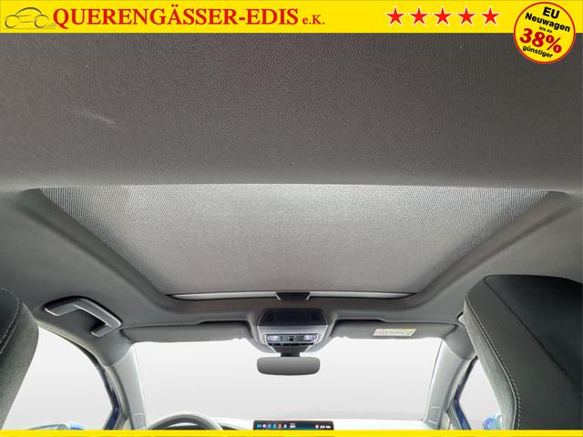 Volkswagen / Golf / Blau / / / PANO+LED-PLUS+ACC+SHZ+KEYLESS+KAMERA+18 ALU, Beispielbilder, ggf. teilweise mit Sonderausstattung