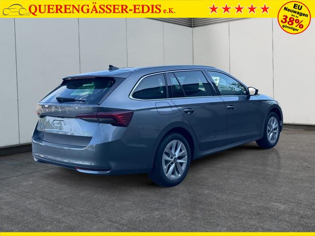 Skoda / Octavia Combi / Grau / / / ACC+AHK+eHK+KAM+PDC+LED+17 ALU+SHZ