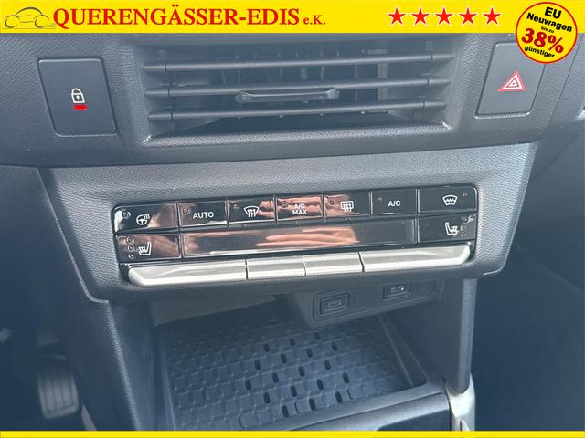 Opel / Frontera / Schwarz / / / NAVI+SHZ+KAMERA+LED+KLIMA+TEMPOMAT+17 ALU, Beispielbilder, ggf. teilweise mit Sonderausstattung