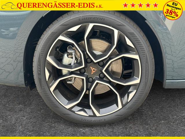 Cupra / Leon Sportstourer / Blau / / / ST AHK+NAVI+eHK+KAMERA+ACC+SHZ+18 ALU+LED, Beispielbilder, ggf. teilweise mit Sonderausstattung