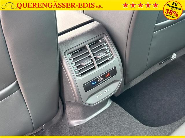 Cupra / Leon Sportstourer / Blau / / / ST AHK+NAVI+eHK+KAMERA+ACC+SHZ+18 ALU+LED, Beispielbilder, ggf. teilweise mit Sonderausstattung