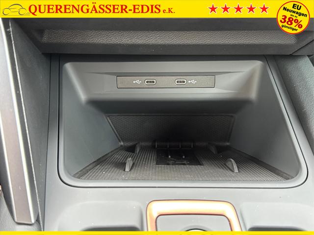 Cupra / Formentor / Schwarz / / / 4x4 AHK+NAVI+KAMERA+eHK+KESSY+ACC+19 ALU+LED+FULL LINK, Beispielbilder, ggf. teilweise mit Sonderausstattung