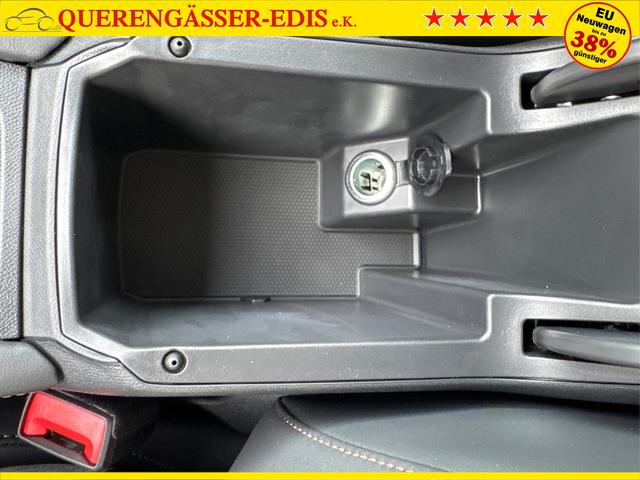 Cupra / Formentor / Schwarz / / / 4x4 AHK+NAVI+KAMERA+eHK+KESSY+ACC+19 ALU+LED+FULL LINK, Beispielbilder, ggf. teilweise mit Sonderausstattung