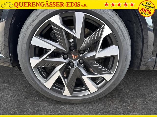 Cupra / Formentor / Schwarz / / / 4x4 AHK+NAVI+KAMERA+eHK+KESSY+ACC+19 ALU+LED+FULL LINK, Beispielbilder, ggf. teilweise mit Sonderausstattung