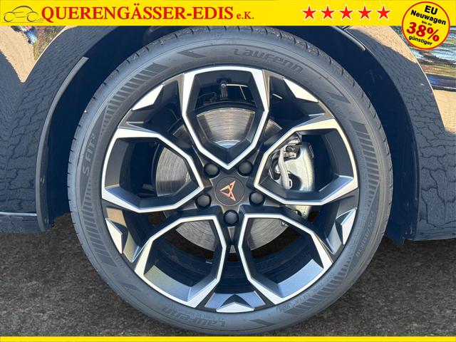 Cupra / Leon Sportstourer / Schwarz / / / ST AHK+NAVI+eHK+KAMERA+ACC+SHZ+18 ALU+LED