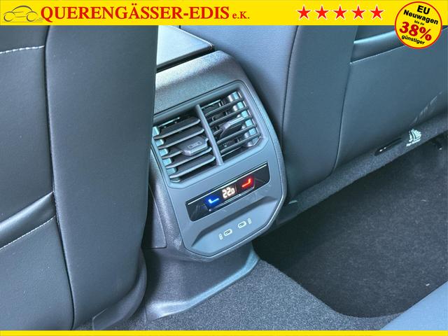 Cupra / Leon Sportstourer / Schwarz / / / ST AHK+NAVI+eHK+KAMERA+ACC+SHZ+18 ALU+LED