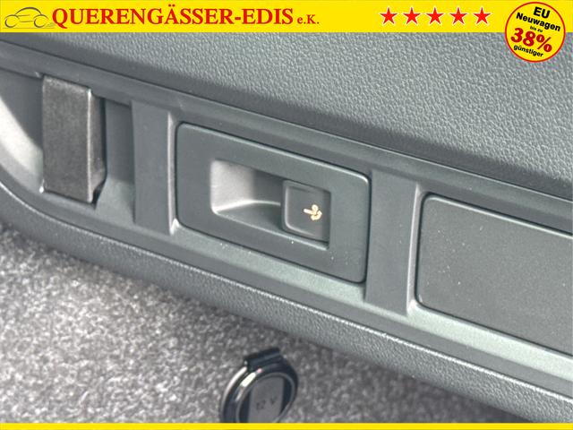 Skoda / Octavia Combi / Silber / / / ACC+AHK+eHK+KAM+PDC+LED+17ALU+SHZ