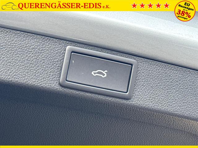 Skoda / Octavia Combi / Silber / / / ACC+AHK+eHK+KAM+PDC+LED+17ALU+SHZ