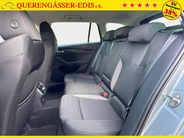 Skoda / Octavia Combi / Silber / / / ACC+AHK+eHK+KAM+PDC+LED+17ALU+SHZ