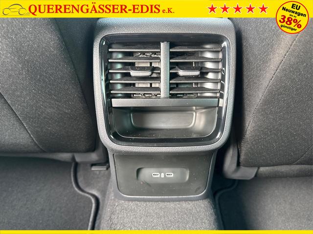 Skoda / Octavia Combi / Silber / / / ACC+AHK+eHK+KAM+PDC+LED+17ALU+SHZ