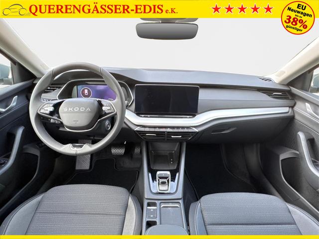 Skoda / Octavia Combi / Silber / / / ACC+AHK+eHK+KAM+PDC+LED+17ALU+SHZ