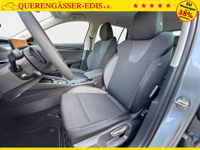 Skoda / Octavia Combi / Silber / / / ACC+AHK+eHK+KAM+PDC+LED+17ALU+SHZ