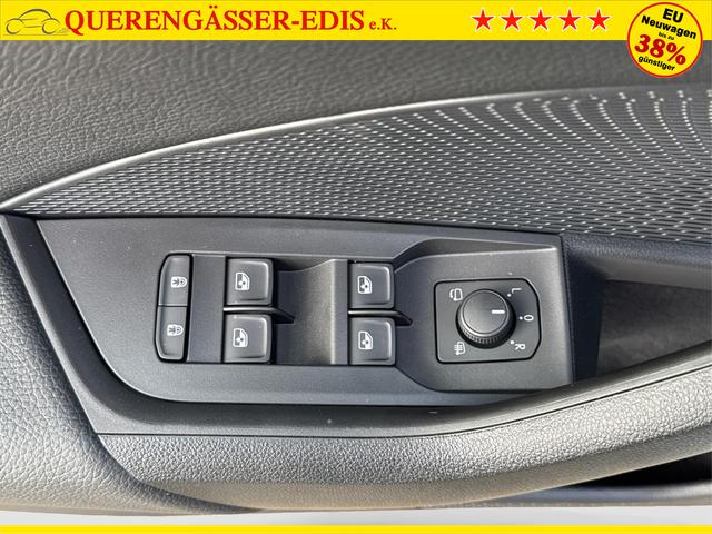 Skoda / Octavia Combi / Silber / / / ACC+AHK+eHK+KAM+PDC+LED+17ALU+SHZ