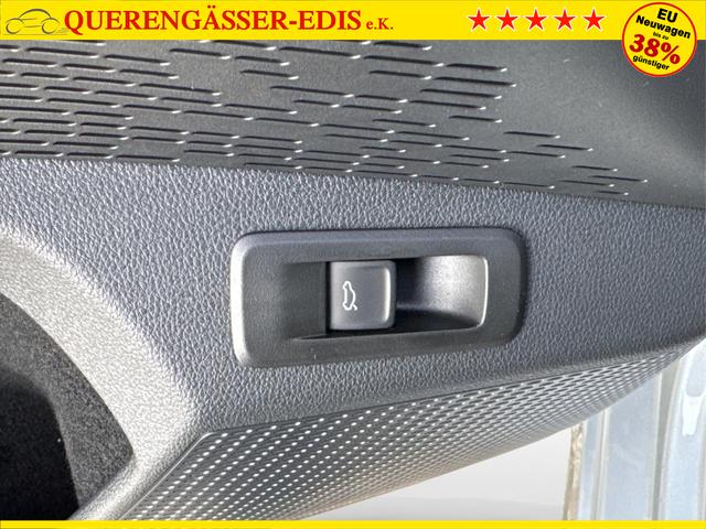 Skoda / Octavia Combi / Silber / / / ACC+AHK+eHK+KAM+PDC+LED+17ALU+SHZ