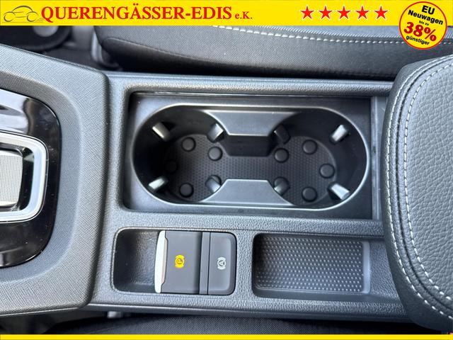 Skoda / Octavia Combi / Silber / / / ACC+AHK+eHK+KAM+PDC+LED+17ALU+SHZ