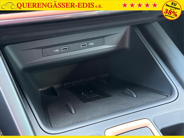 Cupra / Leon / Schwarz / / / NAVI+KAMERA+KESSY+MEMORY+SHZ+ACC+PDC+LED+19 ALU