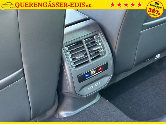 Cupra / Leon Sportstourer / Grau / / / ST AHK+NAVI+eHK+KAMERA+ACC+SHZ+18 ALU+LED, Beispielbilder, ggf. teilweise mit Sonderausstattung
