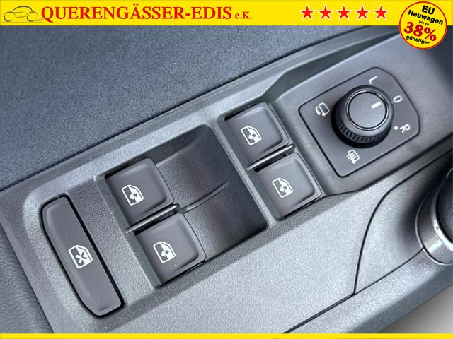 Cupra / Leon / Schwarz / / / NAVI+KAMERA+KESSY+MEMORY+SHZ+ACC+PDC+LED+19 ALU