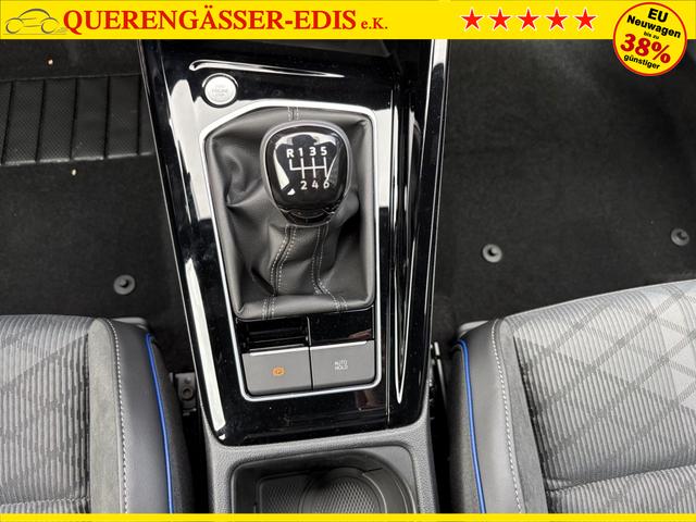 Volkswagen Golf 1.5 TSI R-Line Limited 18" Keyless 