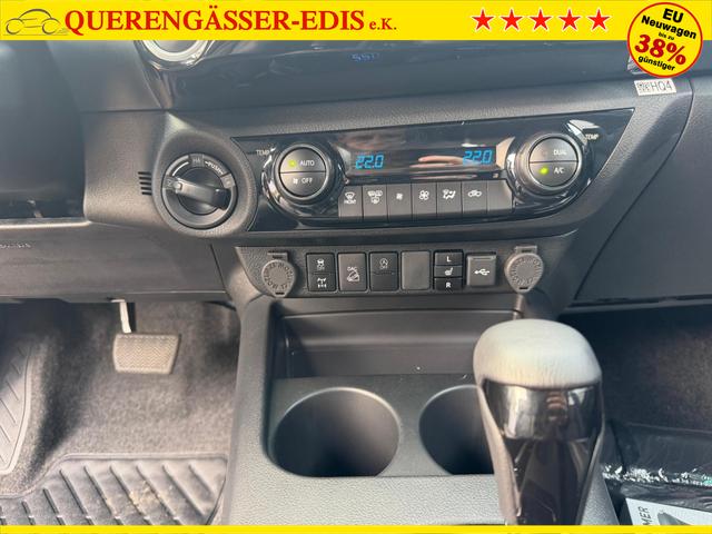 Toyota Hilux Extra Cab 2.8 D-4D AT 4WD Invincible Orange 