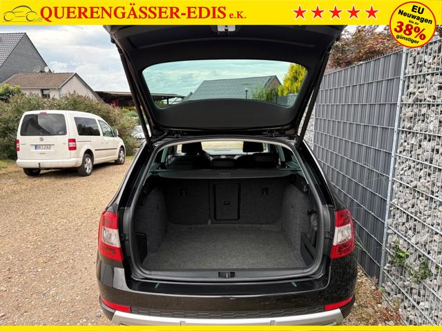 Skoda Octavia Combi Scout 2.0 TDi 4x4 Navi EHK AHK SHZ 
