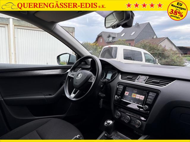Skoda Octavia Combi Scout 2.0 TDi 4x4 Navi EHK AHK SHZ 