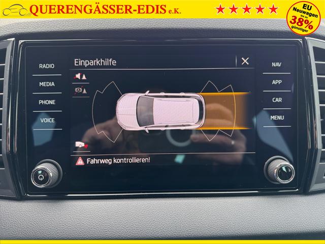 Skoda Karoq 1,5 TSI DSG Sportline 2ZKli AHK ACC SHT PDC Kam 19Zo 5JG 