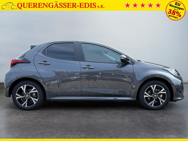 Toyota Yaris 1,5 CVT Hybrid Style ACC PDC Kam Spurh 