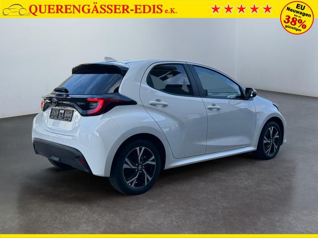 Toyota Yaris 1,5 CVT Hybrid Style ACC PDC Kam Spurh 