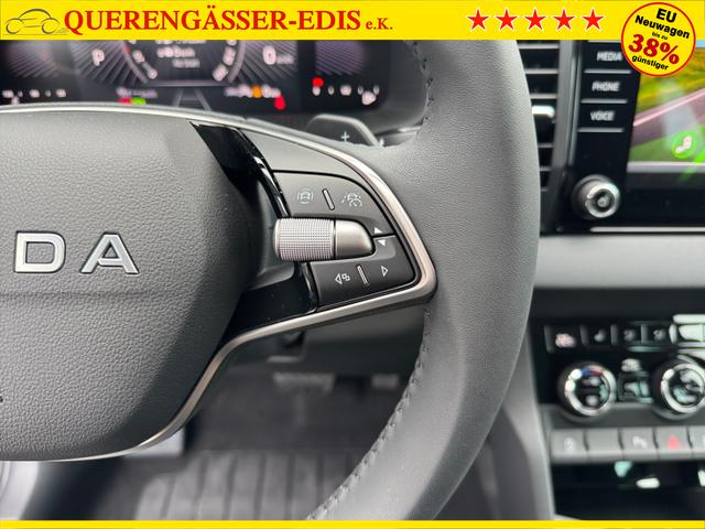 Skoda Karoq 2,0 TDI DSG 4x4 Selec 2Zoklim 4xSHZ LED 2xPDC Kam ACC AHK 5JG 